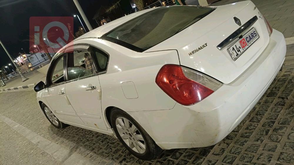 رينو سافران